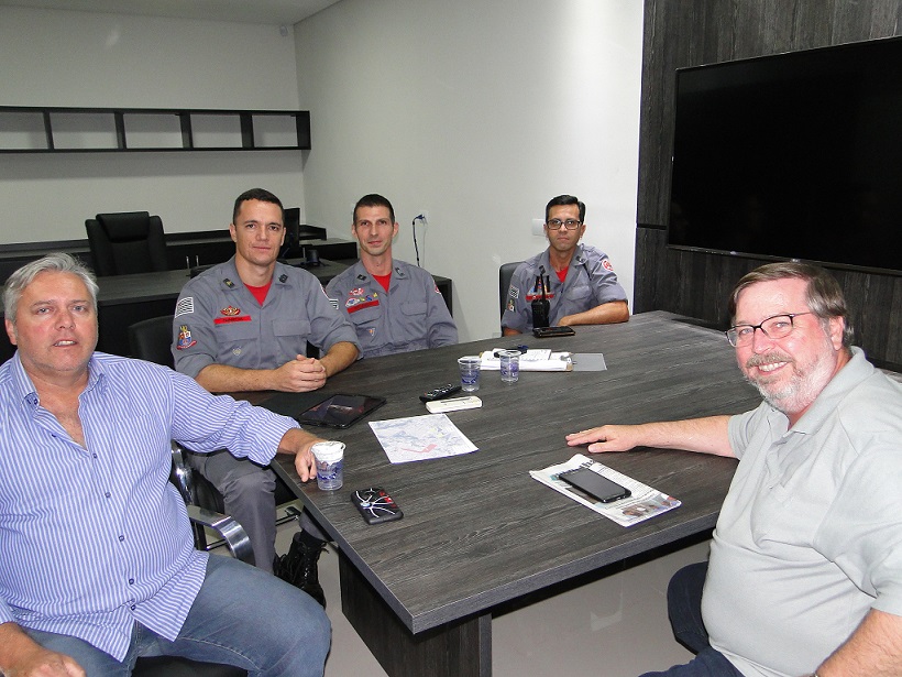 Bombeiros de São Pedro alertam sobre golpes no comércio