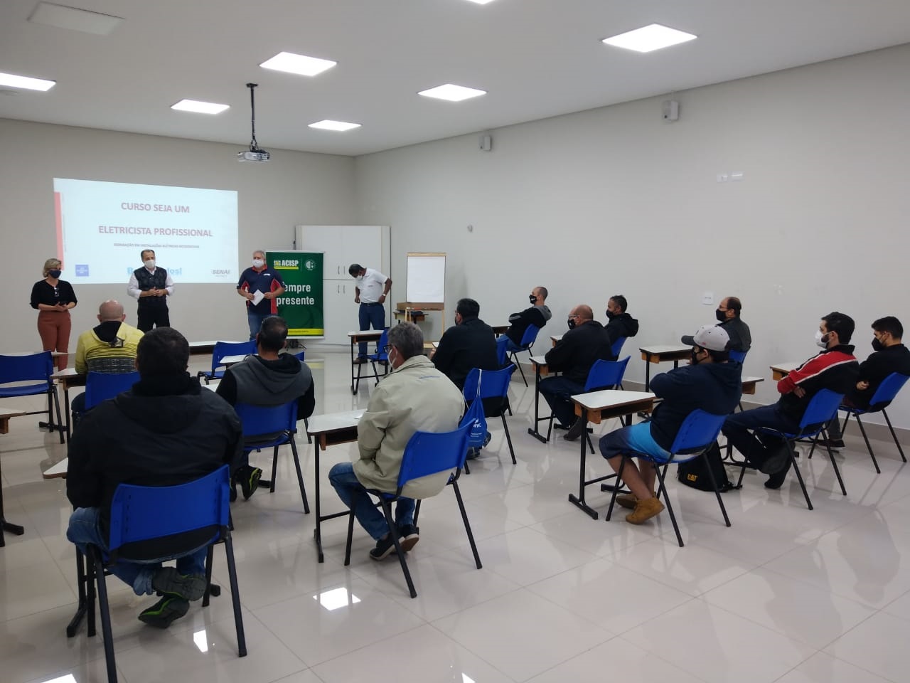 Curso de Eletricista Profissional tem início na ACISP